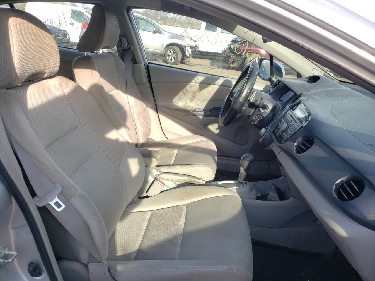 Photo 5 from auction – 2010 HONDA INSIGHT EX with VIN JHMZE2H7XAS003885