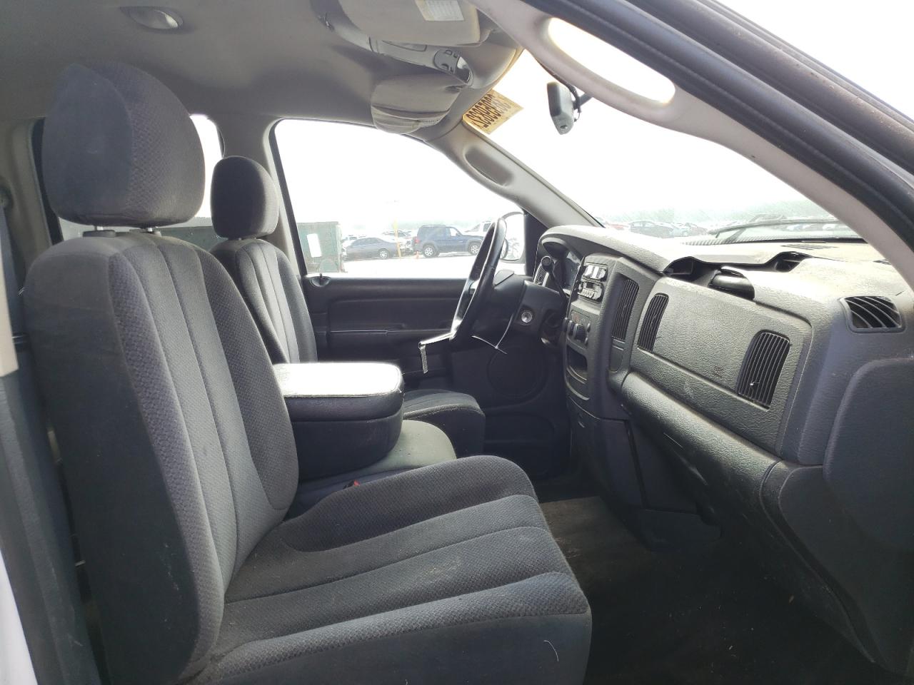 Photo 5 from auction – 2002 DODGE RAM 1500 with VIN 1D7HA18N02J129753