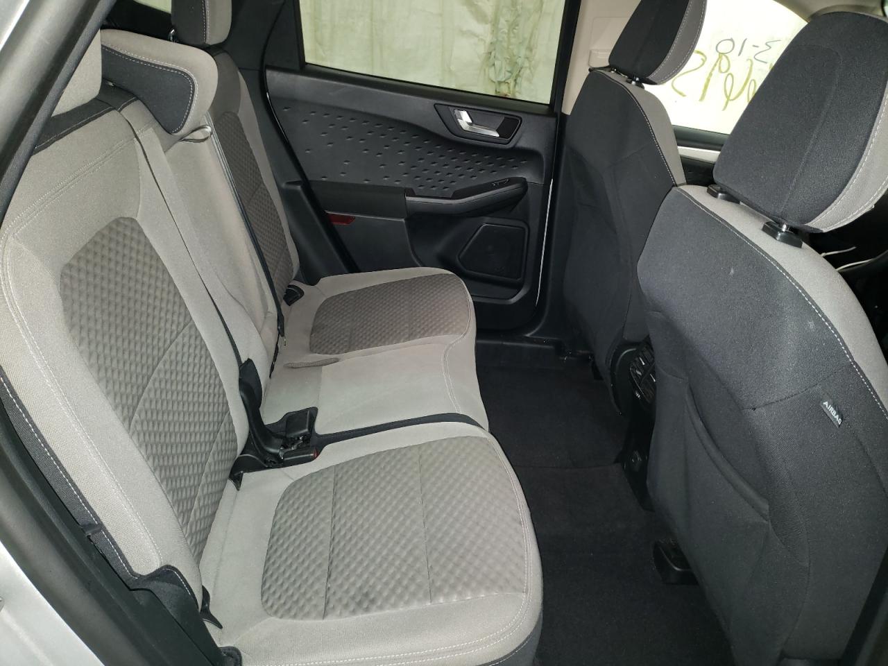 Photo 6 from auction – 2020 FORD ESCAPE SE with VIN 1FMCU0BZ5LUB14016