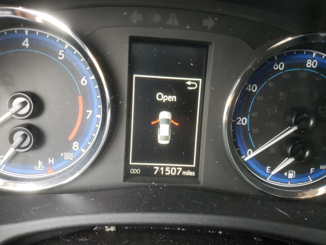 Photo 8 from auction – 2017 TOYOTA COROLLA L with VIN 2T1BURHE2HC871761