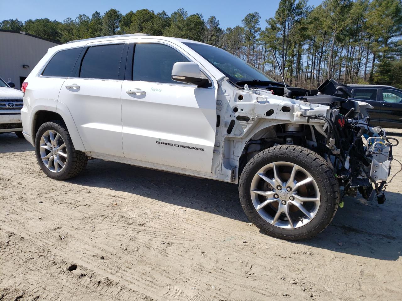 Photo 1 from auction – 2016 JEEP GRAND CHER with VIN 1C4RJFJG3GC396226