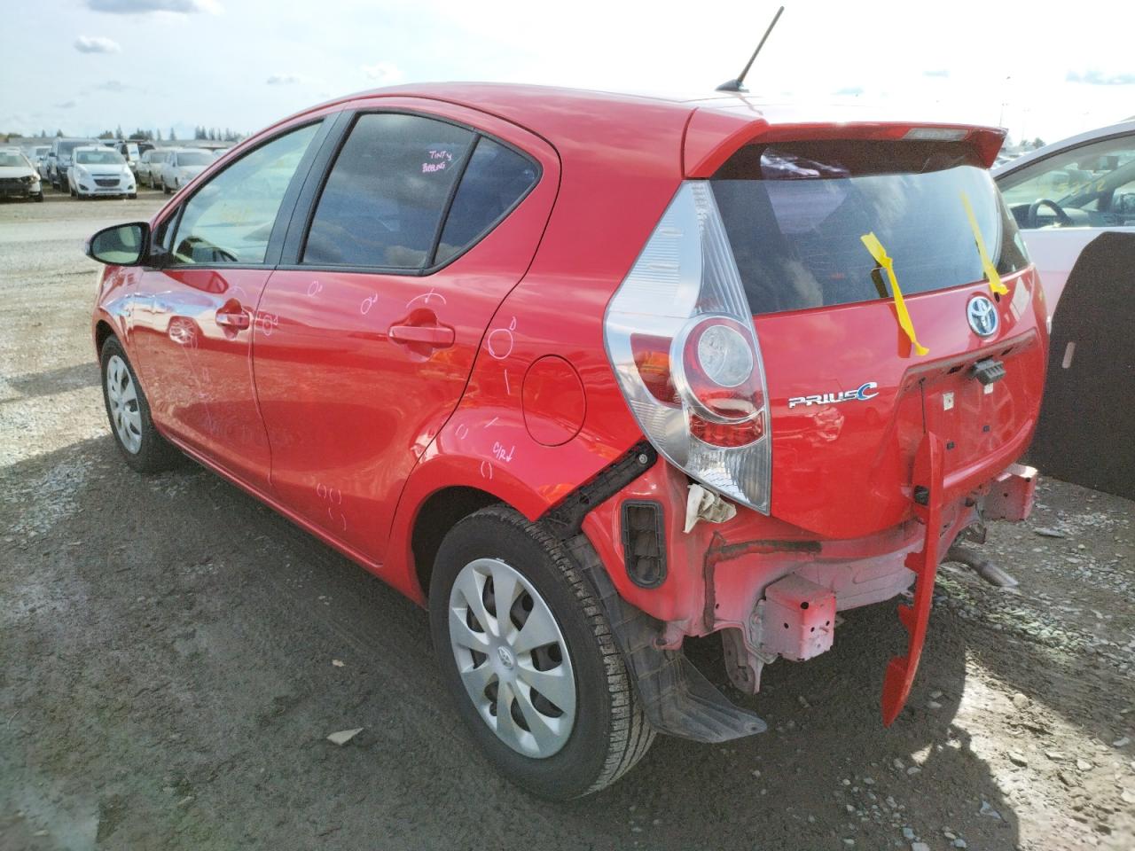 Photo 3 from auction – 2013 TOYOTA PRIUS C with VIN JTDKDTB33D1536639