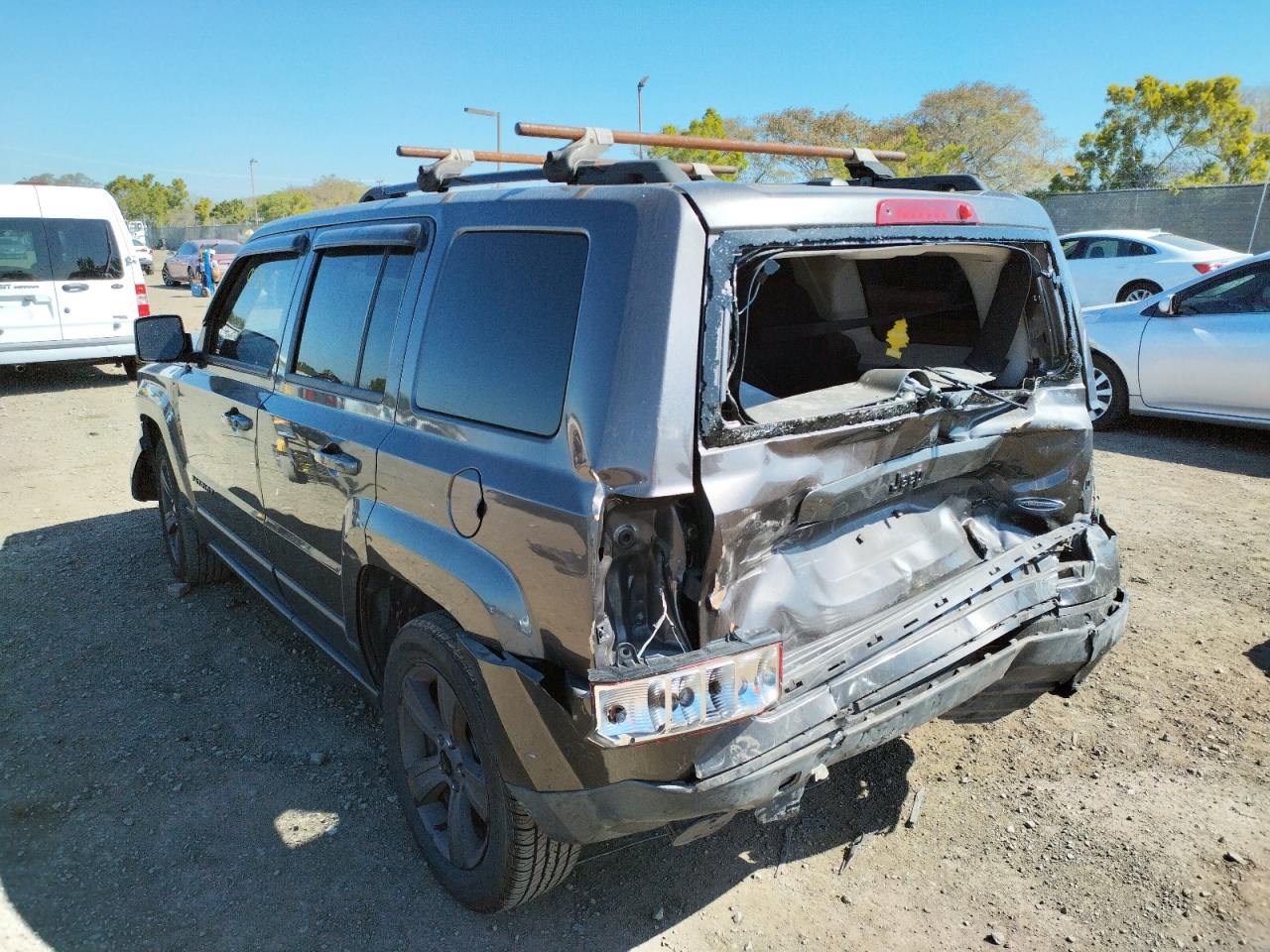 Photo 3 from auction – 2014 JEEP PATRIOT SP with VIN 1C4NJPBA6ED889954