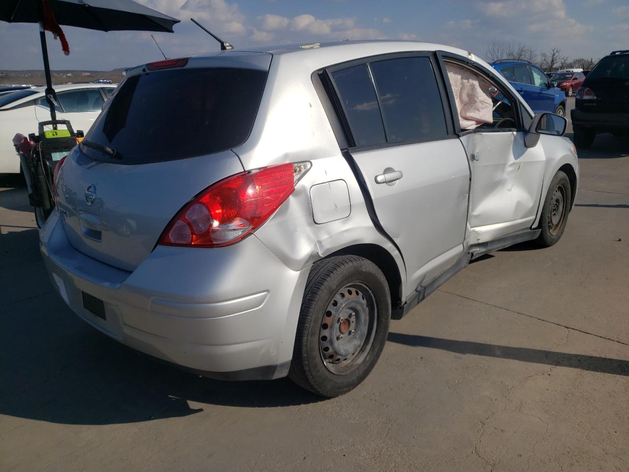 Photo 4 from auction – 2011 NISSAN VERSA with VIN 3N1BC1CP4BL477151