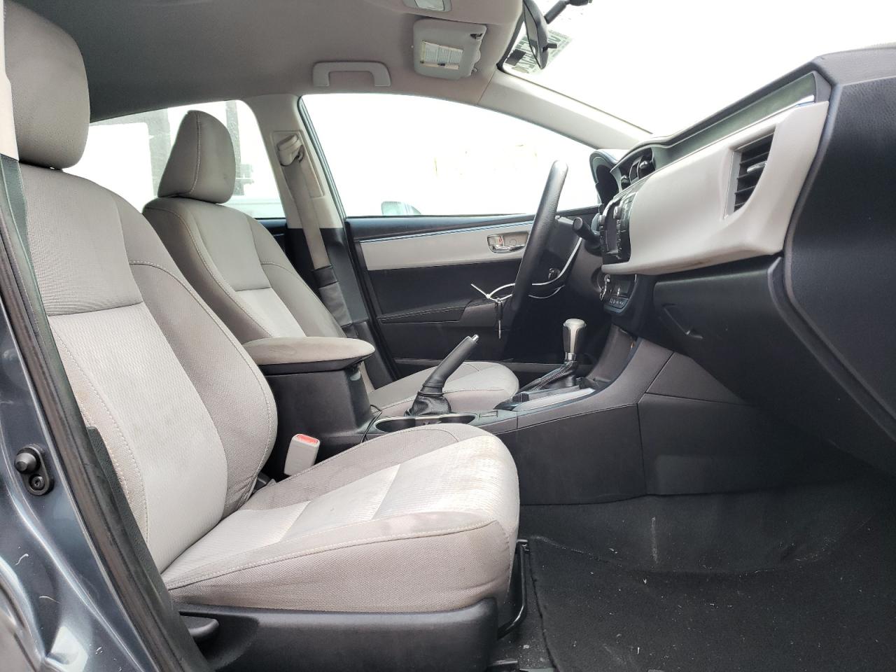 Photo 5 from auction – 2015 TOYOTA COROLLA L with VIN 2T1BURHEXFC253052