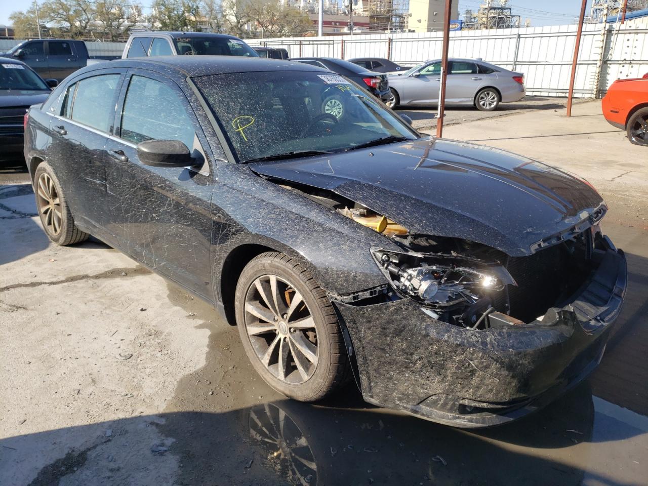 CHRYSLER 200 LIMITE 2013 with VIN 1C3CCBCG3DN649880 - Photo from auction