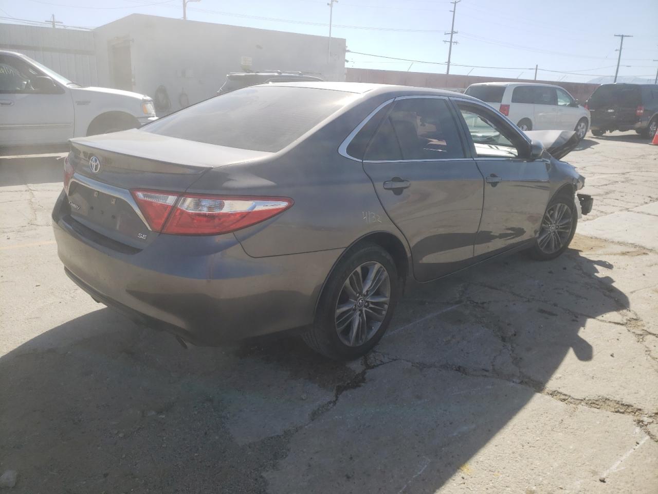 Photo 4 from auction – 2016 TOYOTA CAMRY LE with VIN 4T1BF1FK7GU136579