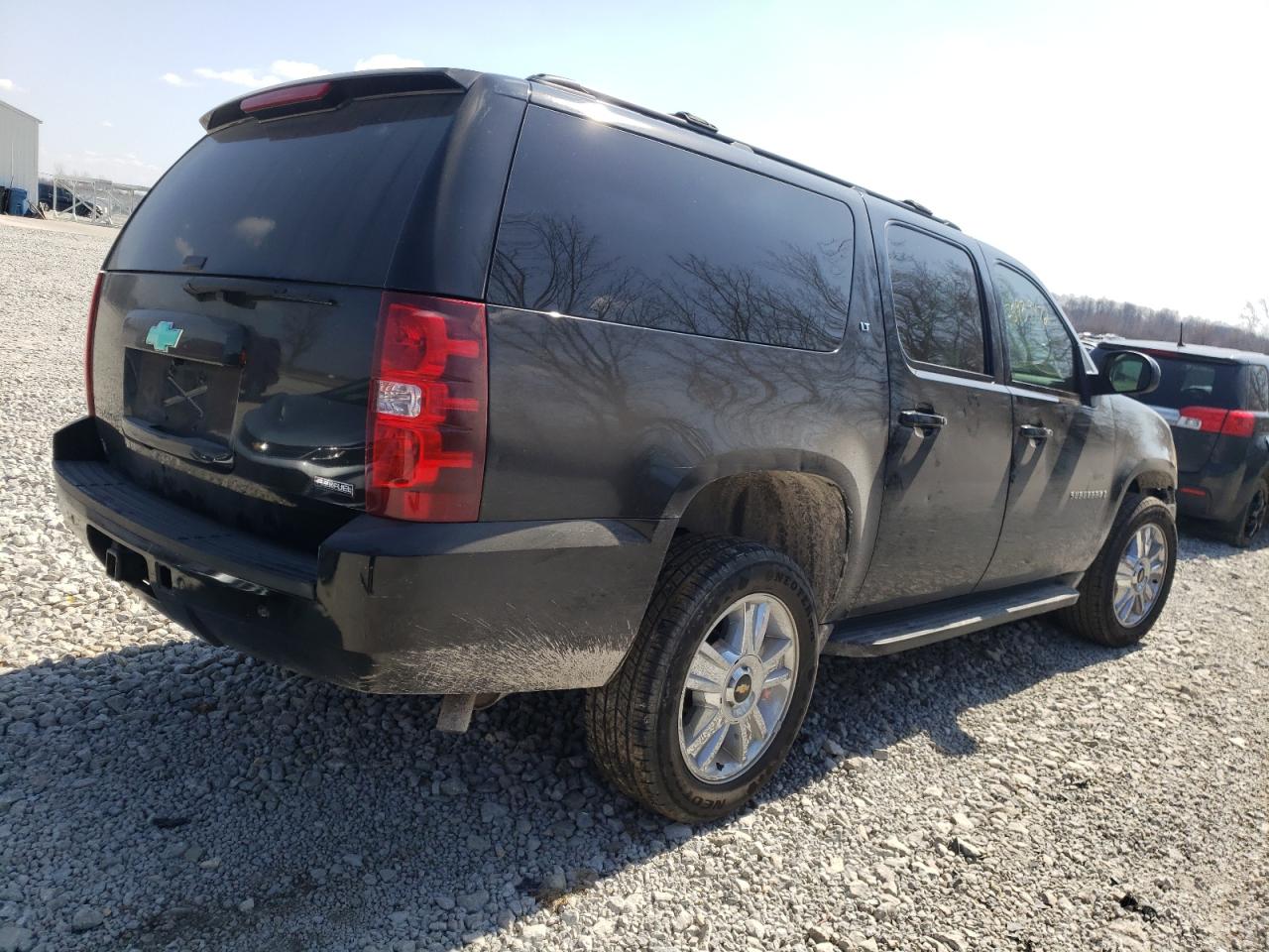 Photo 4 from auction – 2007 CHEVROLET SUBURBAN K with VIN 1GNFK16337J349709