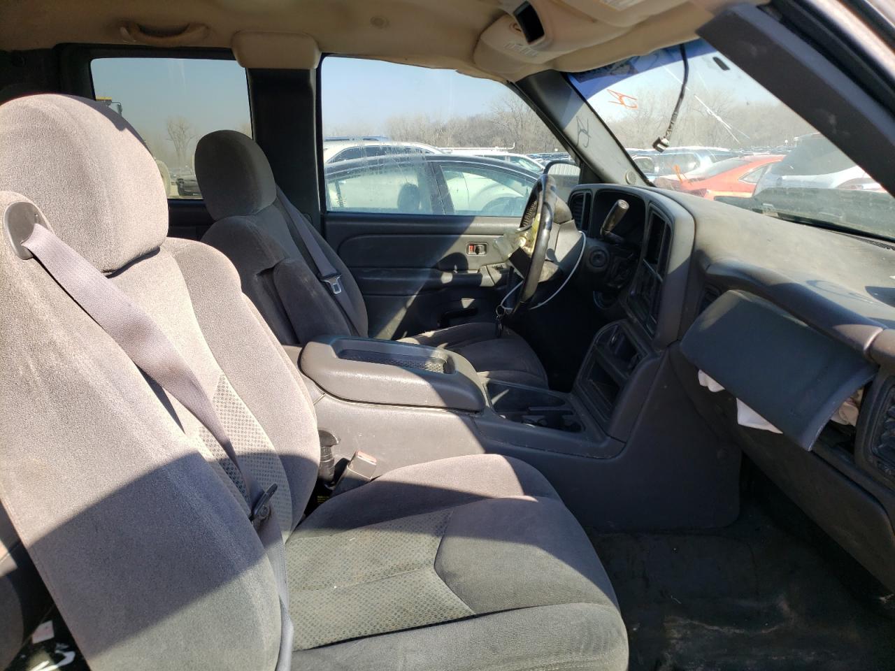 Photo 5 from auction – 2006 CHEVROLET silverado with VIN 1GCEC19T56Z192990