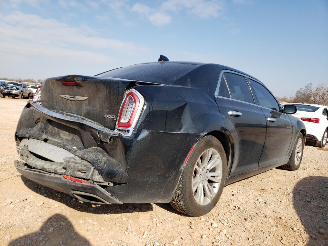 Photo 4 from auction – 2016 CHRYSLER 300C with VIN 2C3CCAEGXGH252543