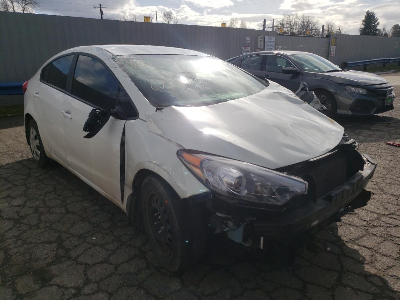 KIA FORTE LX 2016 with VIN KNAFK4A67G5598077 - Photo from auction