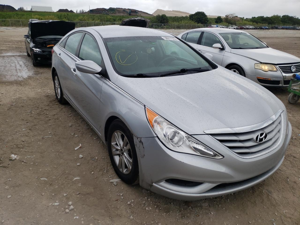 HYUNDAI SONATA GLS 2012 with VIN 5NPEB4AC4CH420156 - Photo from auction