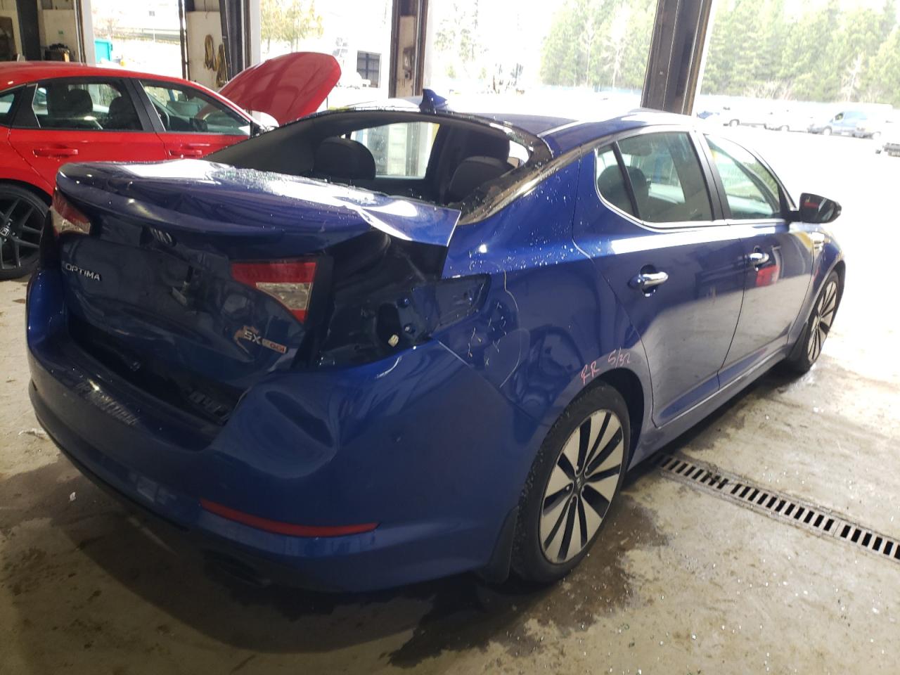 Photo 4 from auction – 2013 KIA OPTIMA SX with VIN 5XXGR4A66DG227423