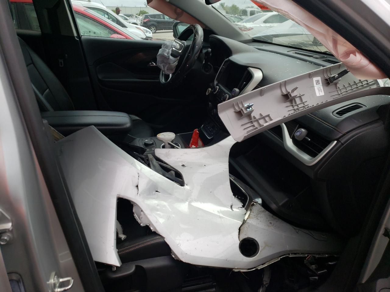 Photo 5 from auction – 2019 GMC TERRAIN SL with VIN 3GKALPEV9KL174216
