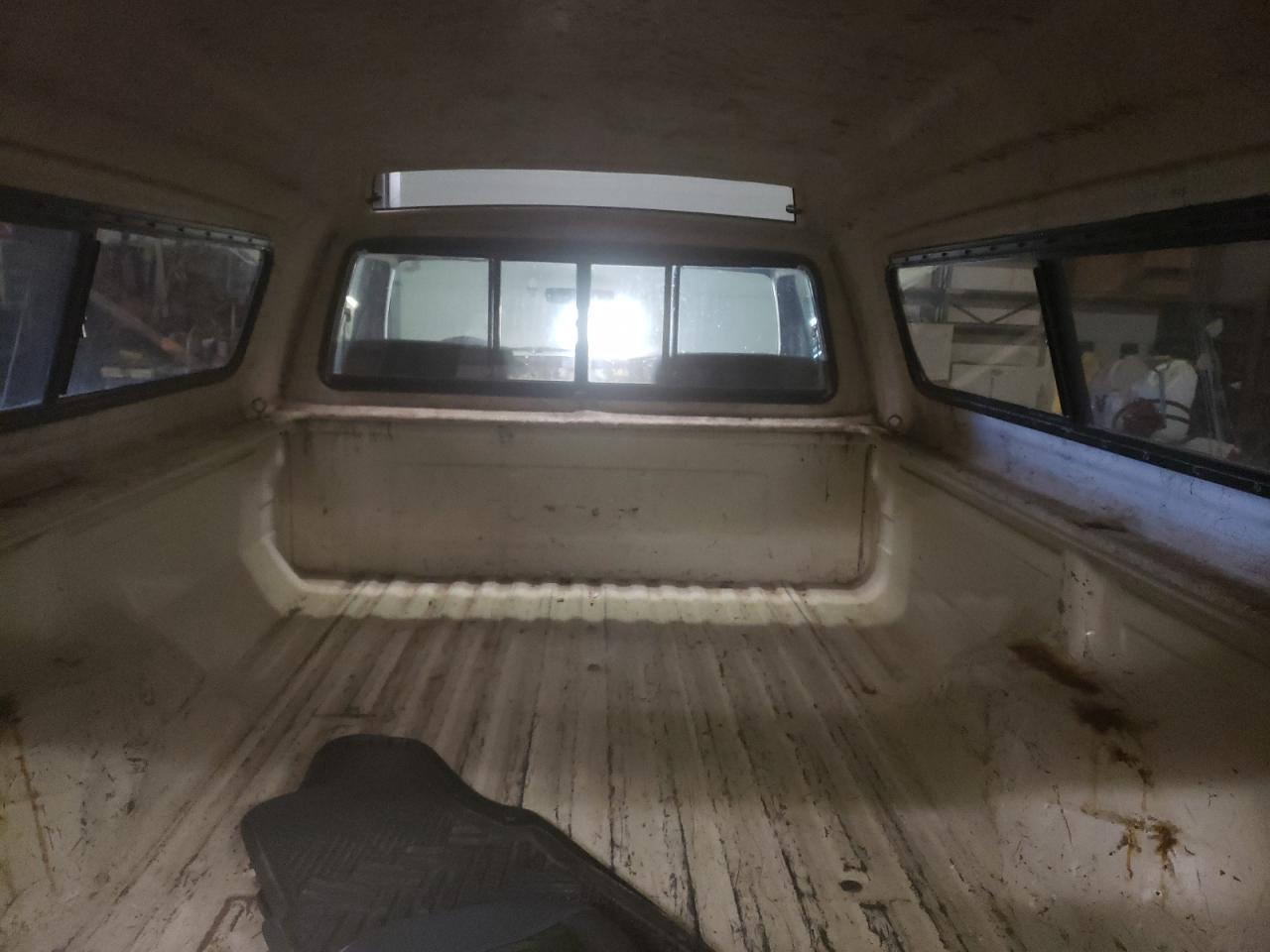 Photo 6 from auction – 1987 FORD F150 with VIN 1FTEF14N5HPB45358