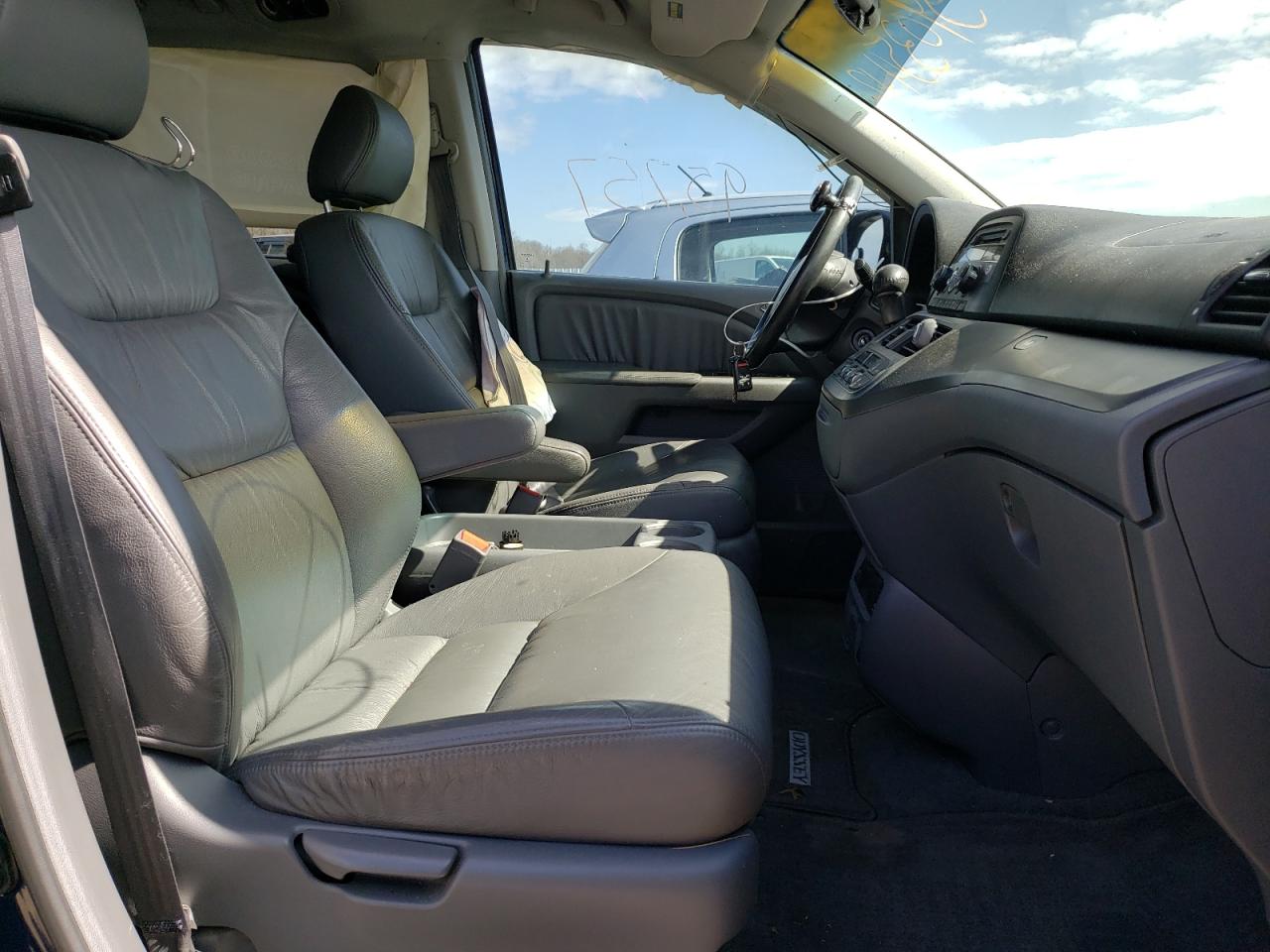 Photo 5 from auction – 2006 HONDA ODYSSEY EX with VIN 5FNRL38756B106570