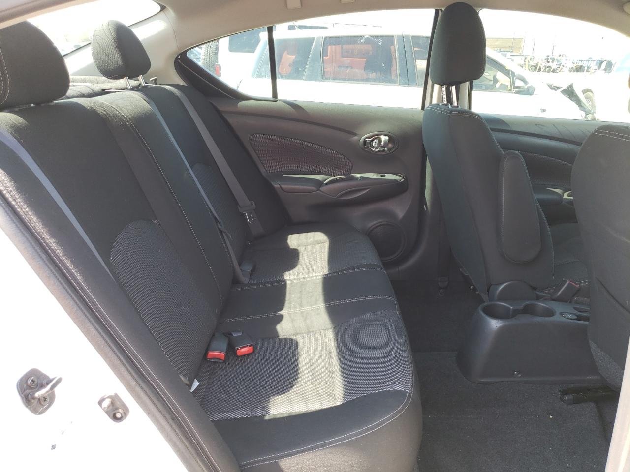 Photo 6 from auction – 2017 NISSAN VERSA S with VIN 3N1CN7AP1HL868495