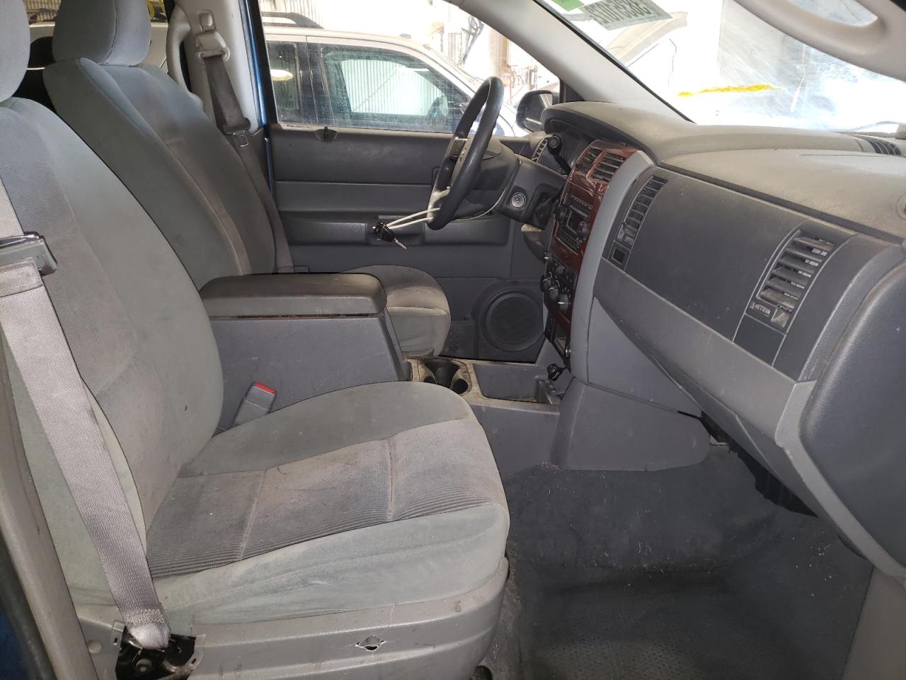 Photo 5 from auction – 2005 DODGE DURANGO SL with VIN 1D4HB48N25F603334