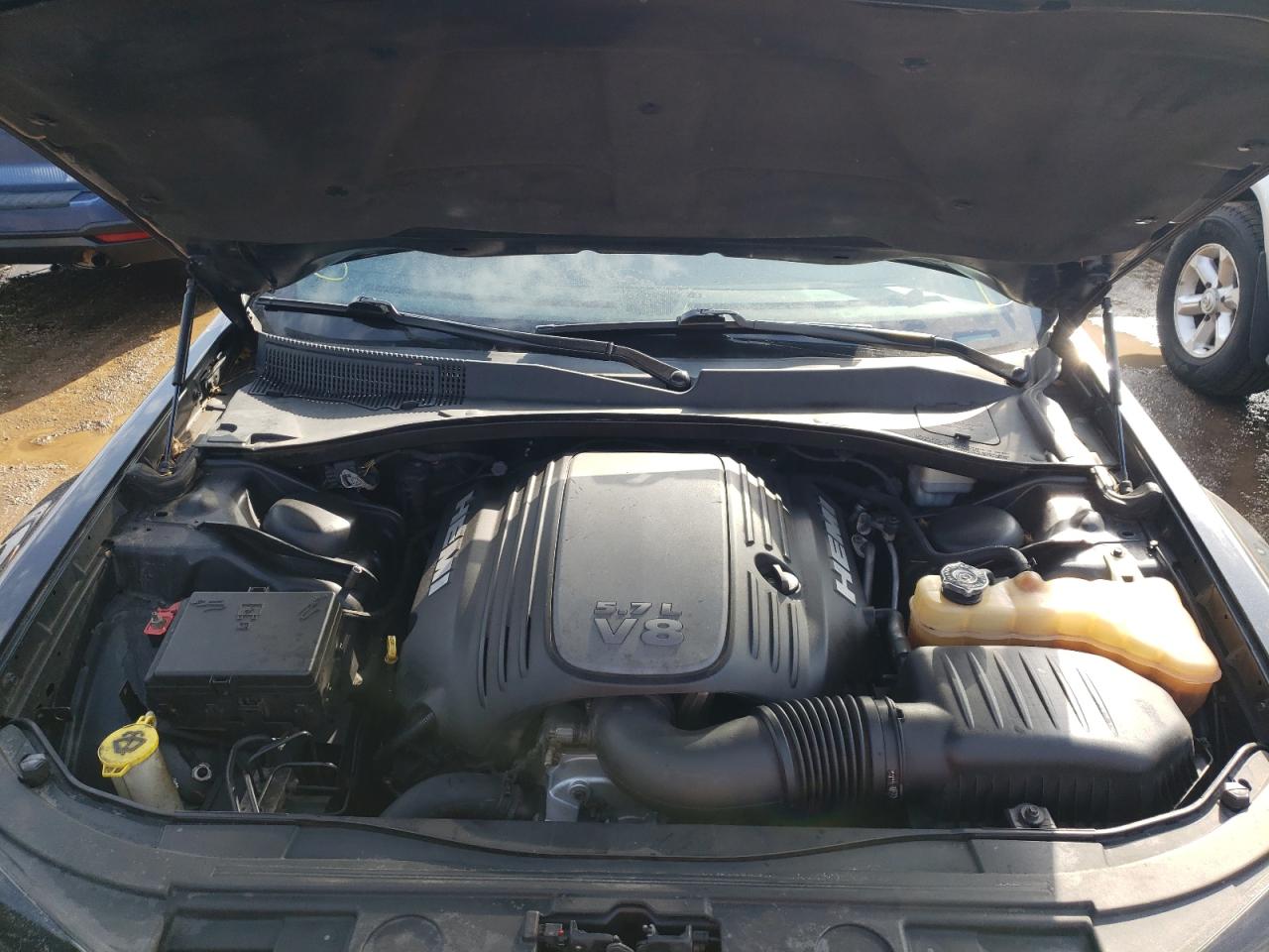 Photo 7 from auction – 2011 CHRYSLER 300C with VIN 2C3CK6CT0BH515437