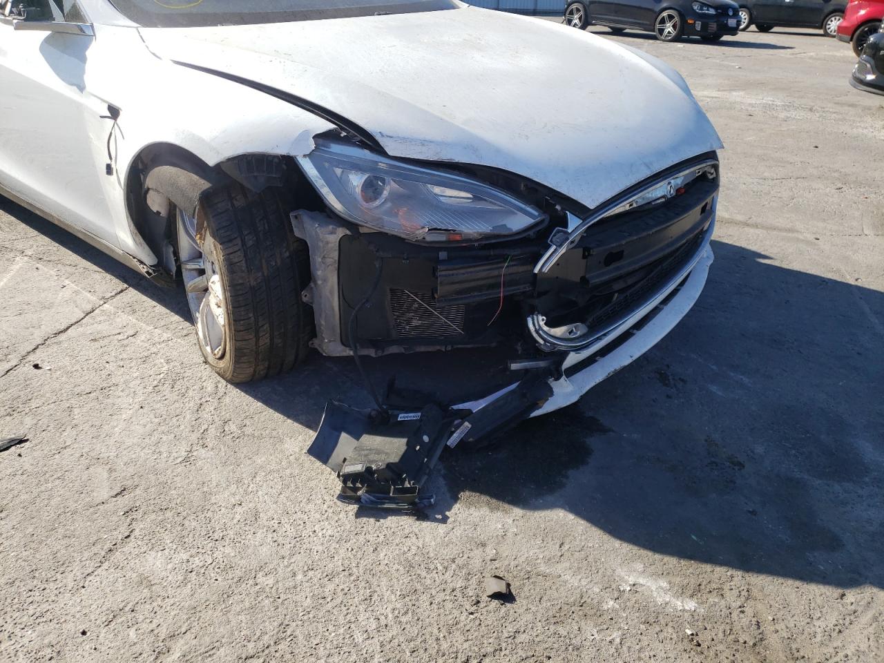 Photo 9 from auction – 2013 TESLA MODEL S with VIN 5YJSA1DG8DFP08491