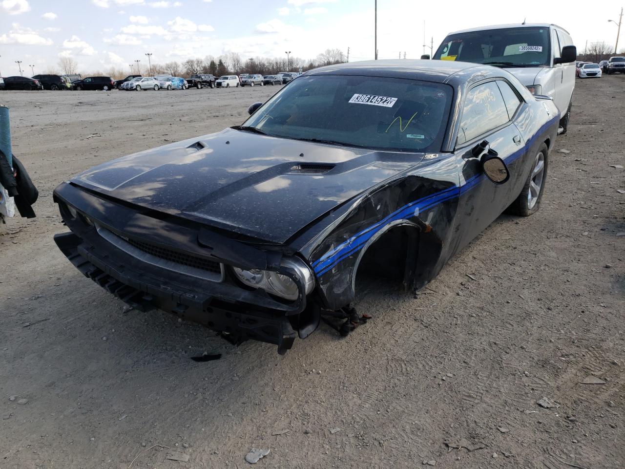 Photo 2 from auction – 2013 DODGE CHALLENGER with VIN 2C3CDYAG2DH549362