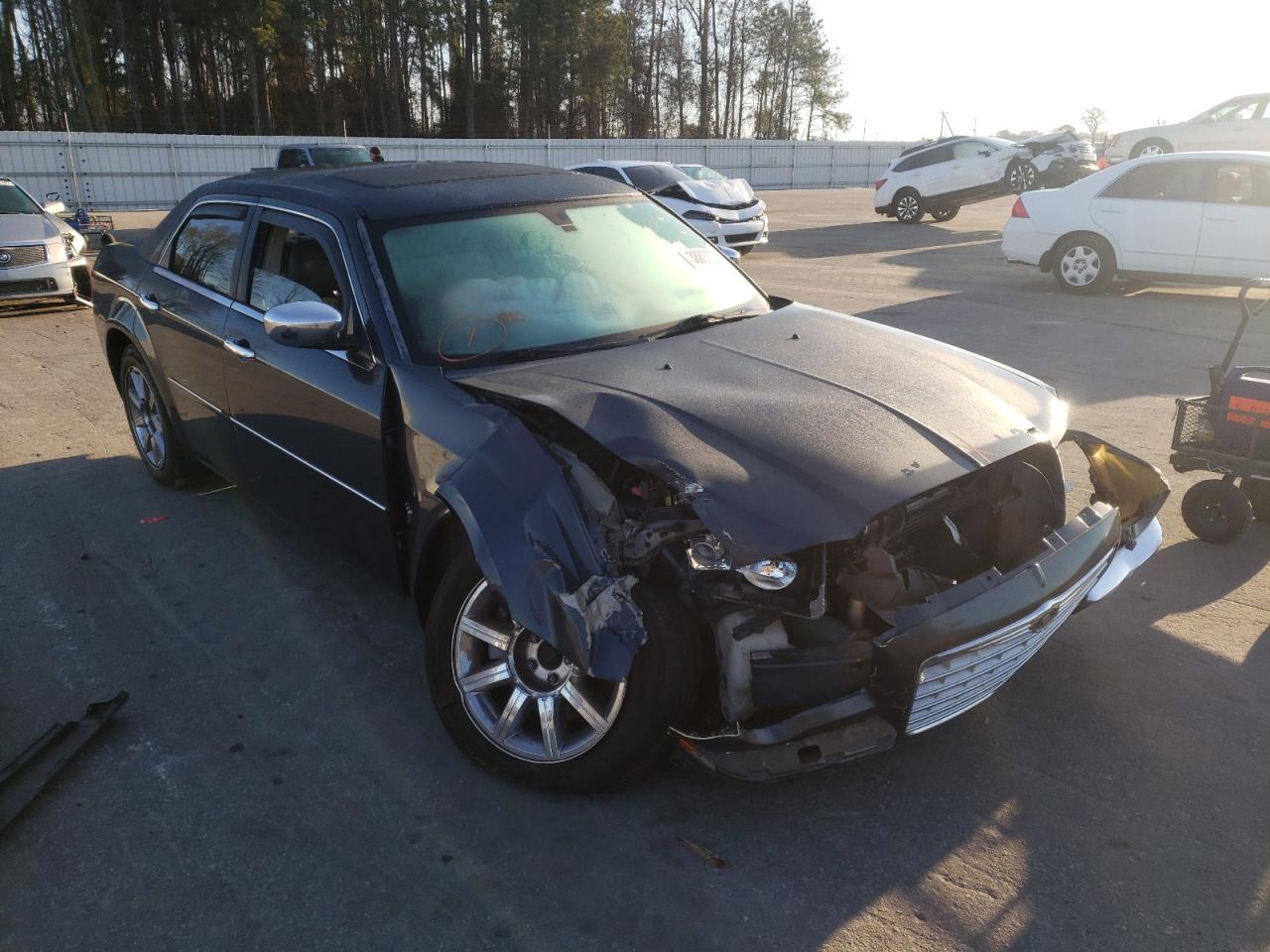 CHRYSLER 300C 2007 with VIN 2C3KA63H67H788237 - Photo from auction