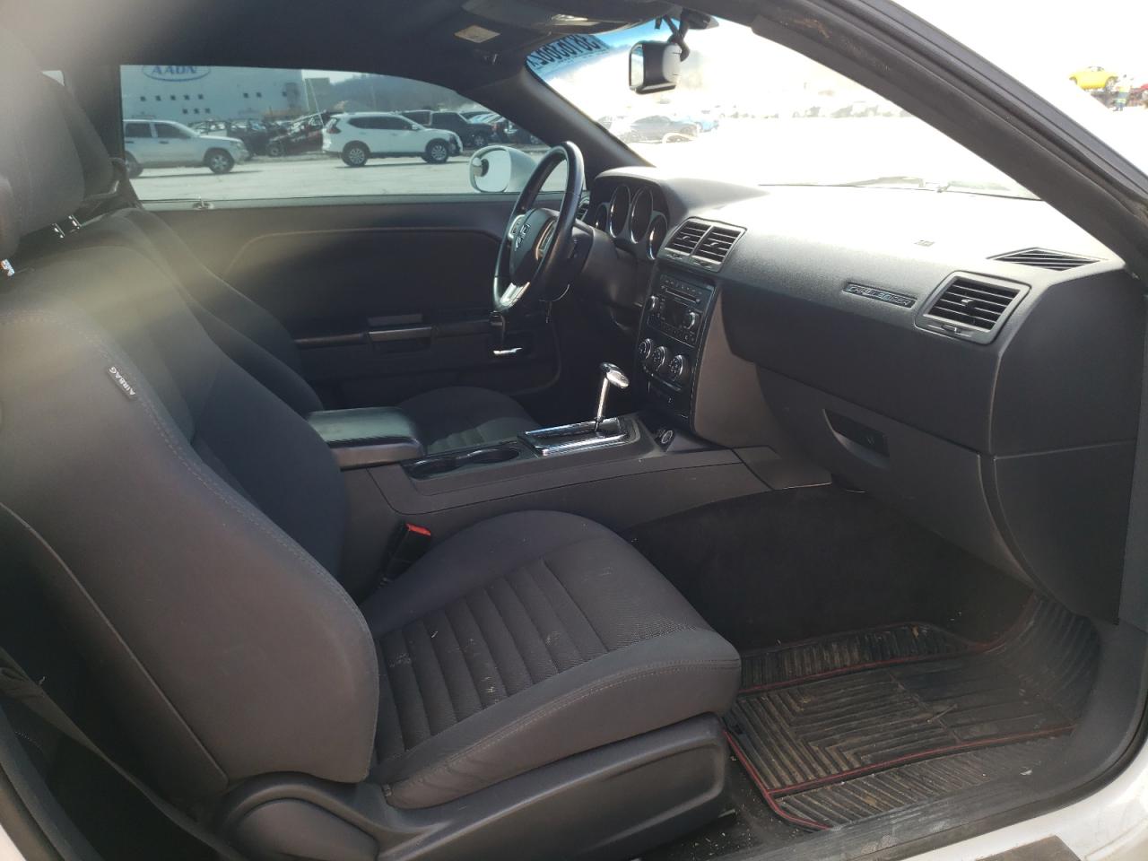 Photo 5 from auction – 2011 DODGE CHALLENGER with VIN 2B3CJ4DG6BH558072