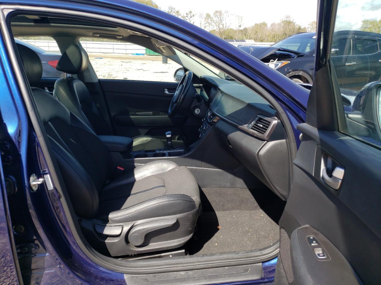 Photo 5 from auction – 2018 KIA OPTIMA LX with VIN 5XXGT4L30JG242211