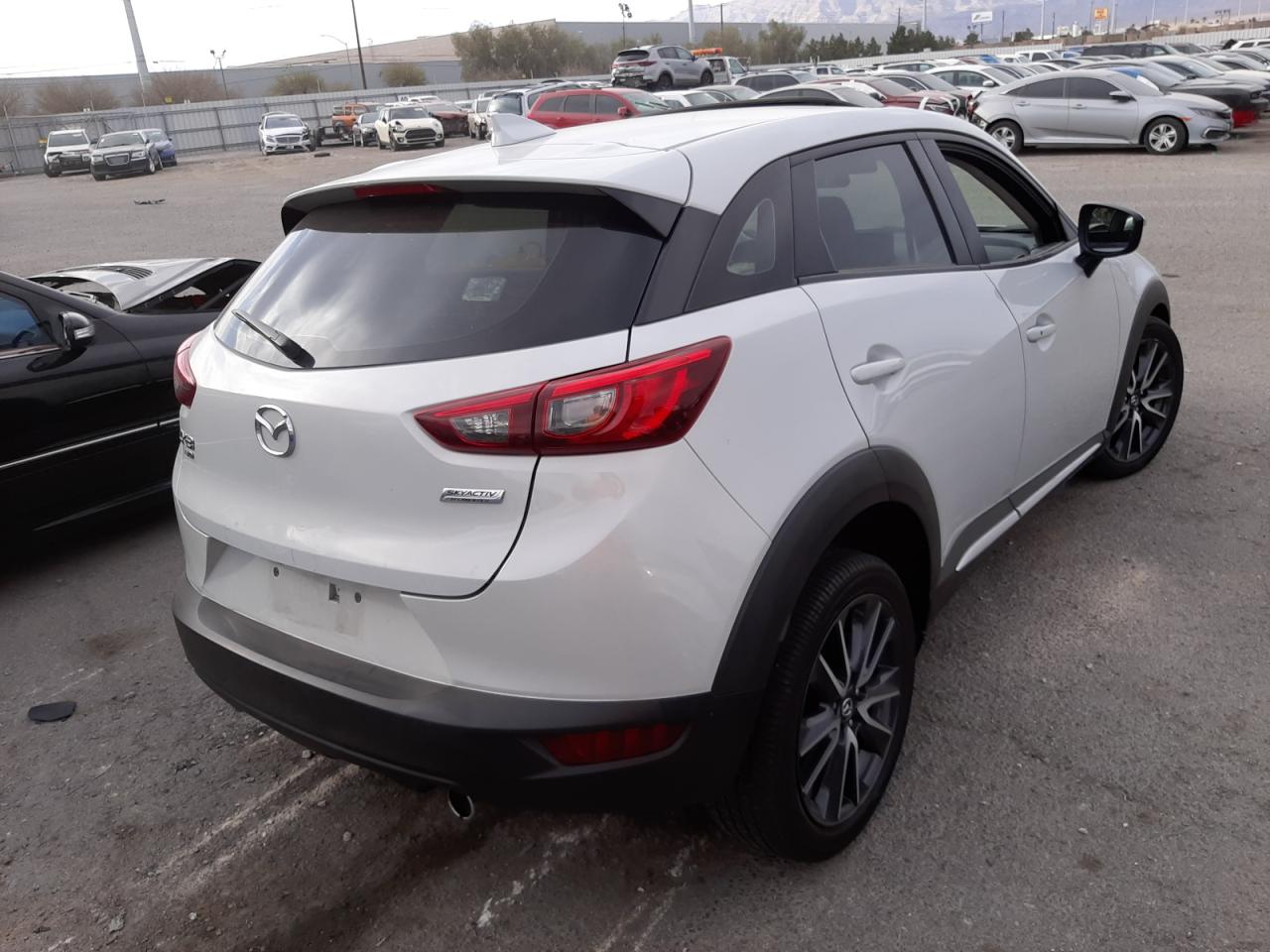 Photo 4 from auction – 2018 MAZDA CX-3 GRAND with VIN JM1DKFD71J0315266