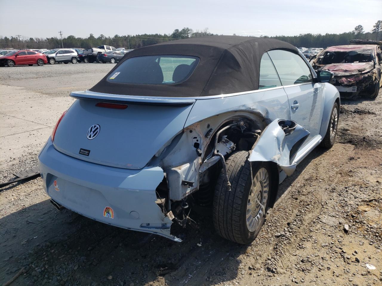 Photo 4 from auction – 2013 VOLKSWAGEN BEETLE with VIN 3VW5P7AT1DM823295