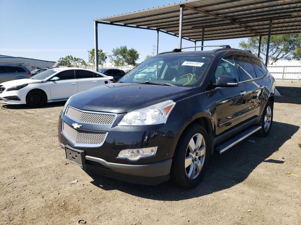 Photo 2 from auction – 2012 CHEVROLET TRAVERSE L with VIN 1GNKRLED6CJ266379