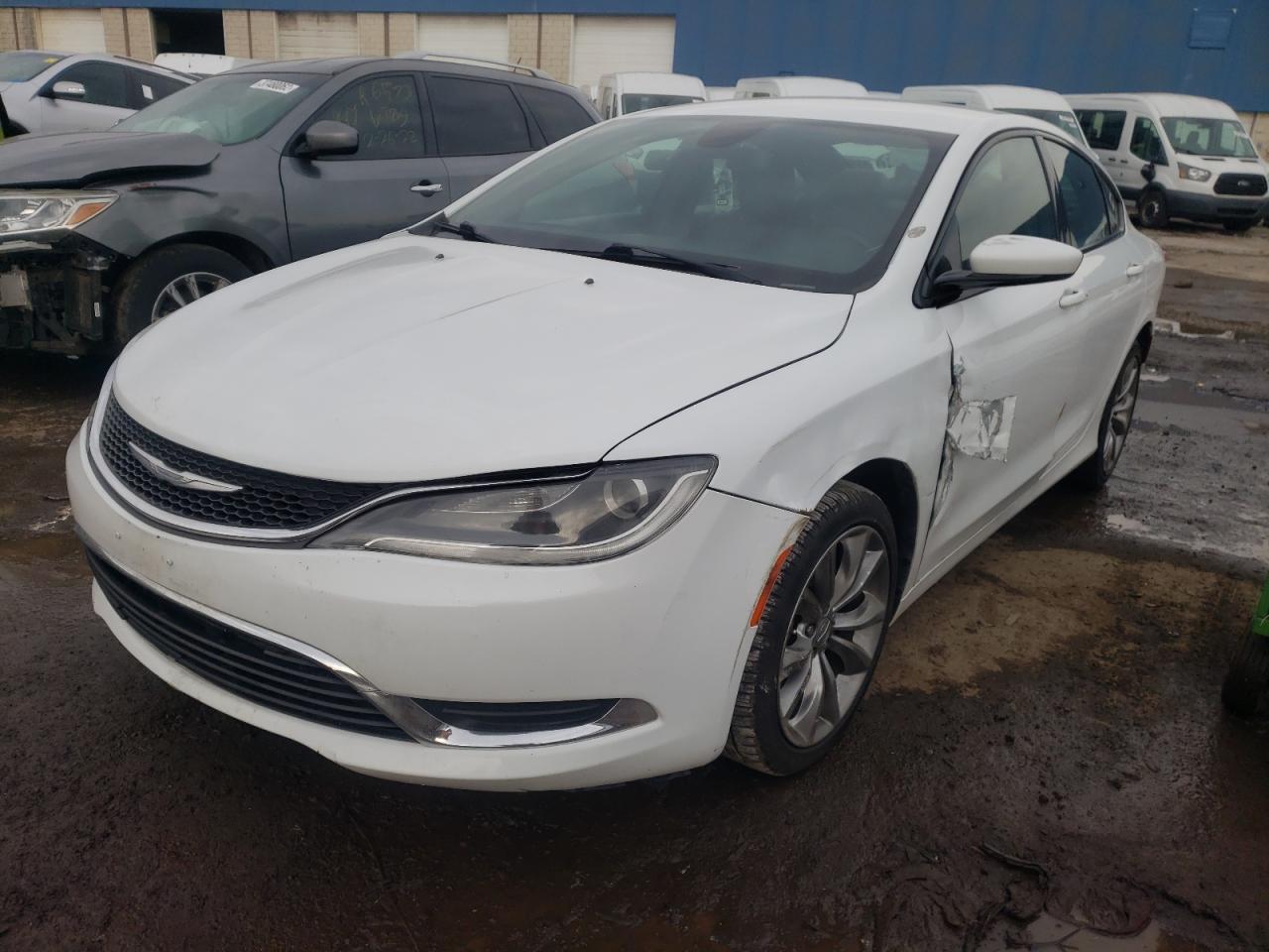 Photo 2 from auction – 2015 CHRYSLER 200 S with VIN 1C3CCCBB9FN637876