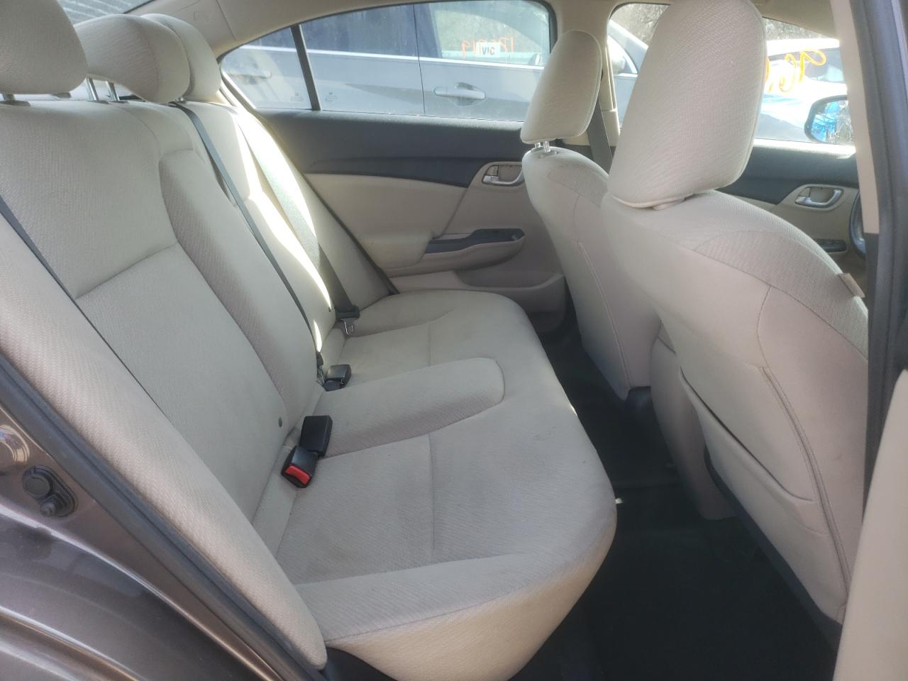 Photo 6 from auction – 2013 HONDA CIVIC LX with VIN 2HGFB2F53DH588904