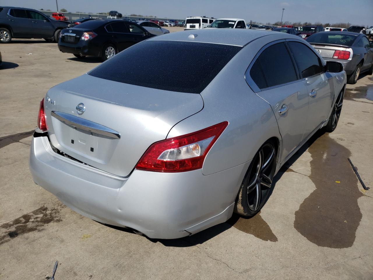 Photo 4 from auction – 2009 NISSAN MAXIMA S with VIN 1N4AA51EX9C847215