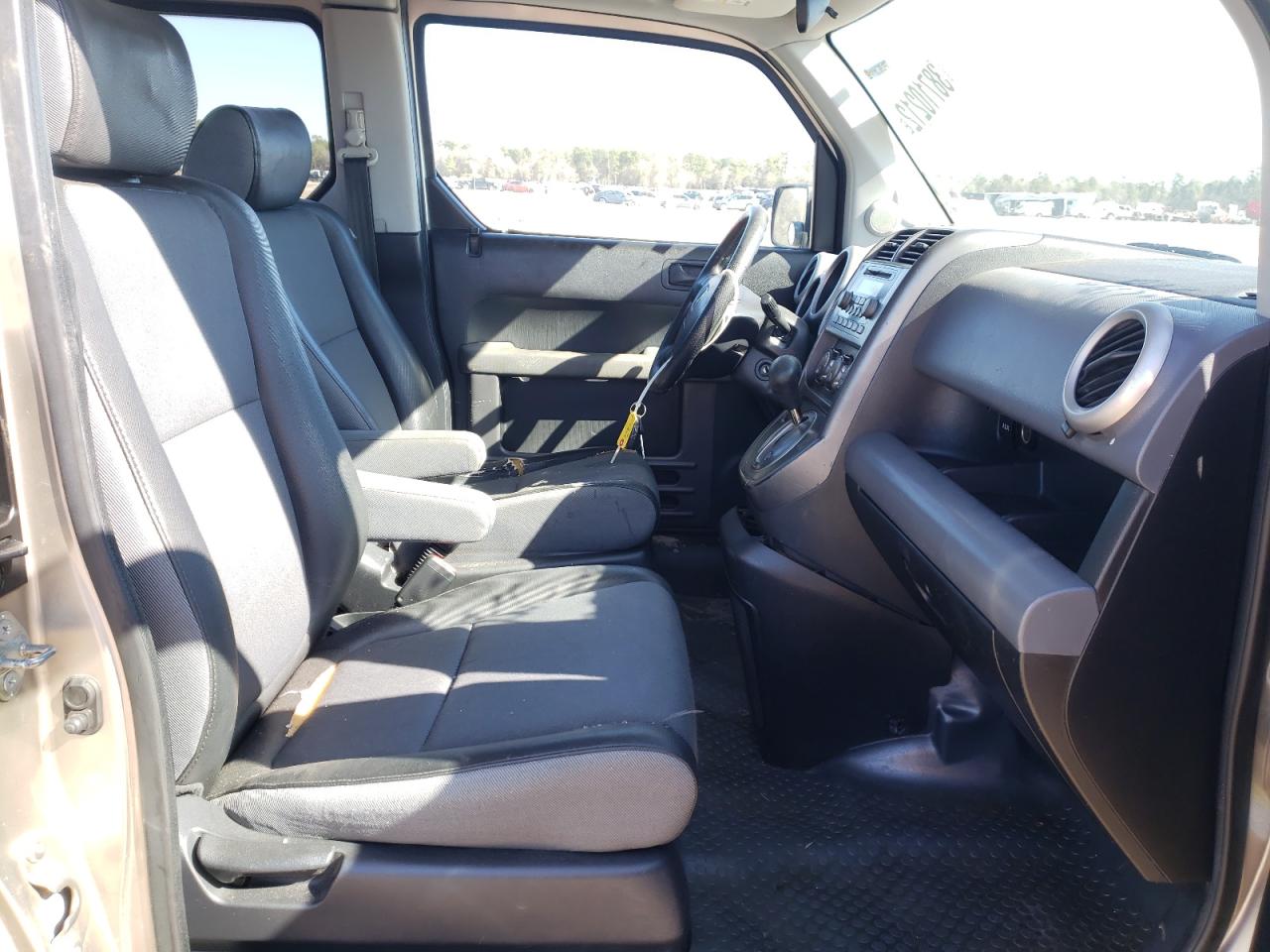 Photo 5 from auction – 2004 HONDA ELEMENT EX with VIN 5J6YH28614L034219