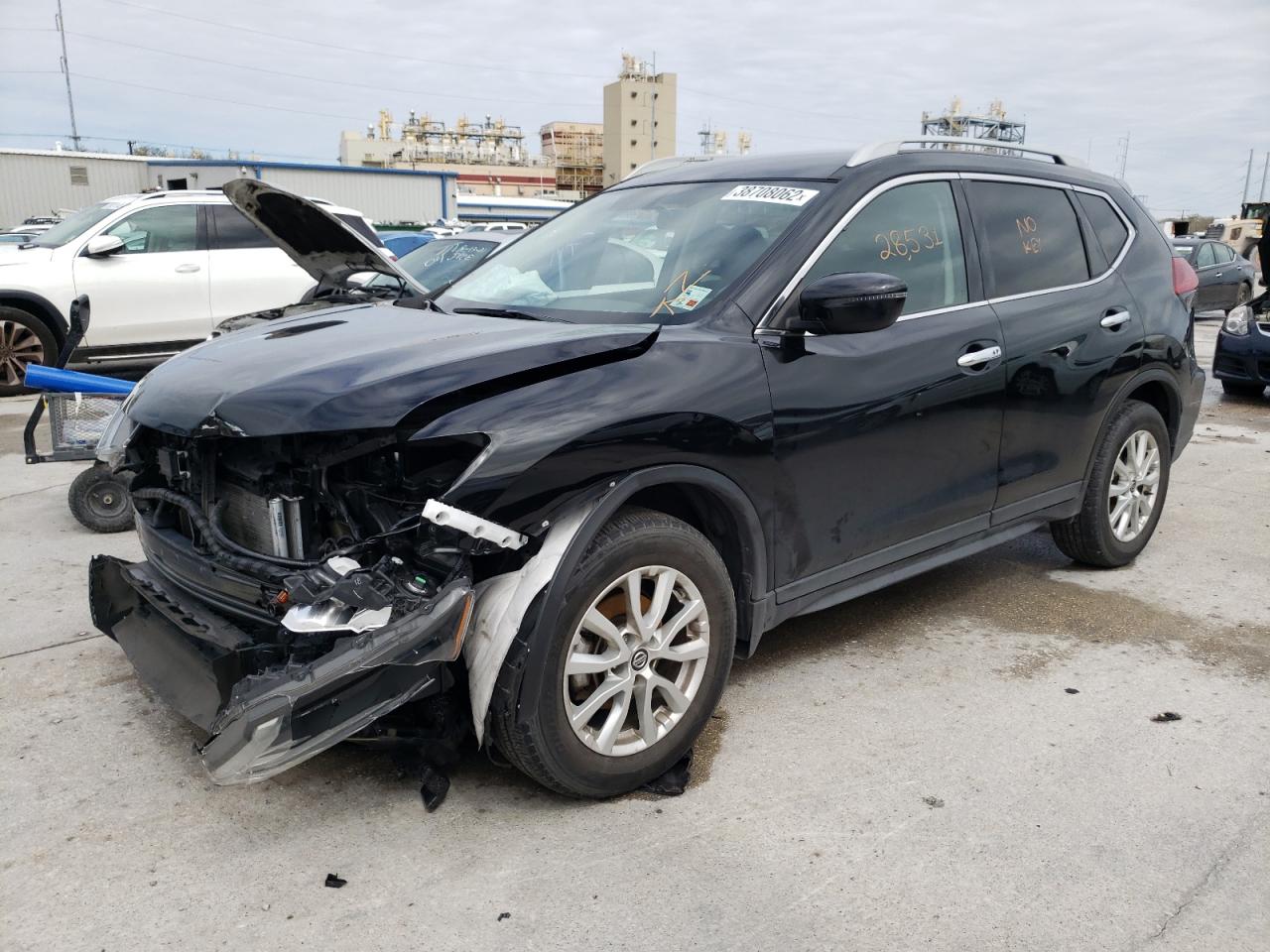 Photo 2 from auction – 2018 NISSAN ROGUE S with VIN 5N1AT2MT5JC818895