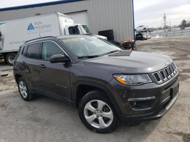 JEEP COMPASS LA 2019 with VIN 3C4NJDBB2KT712119 - Photo from auction