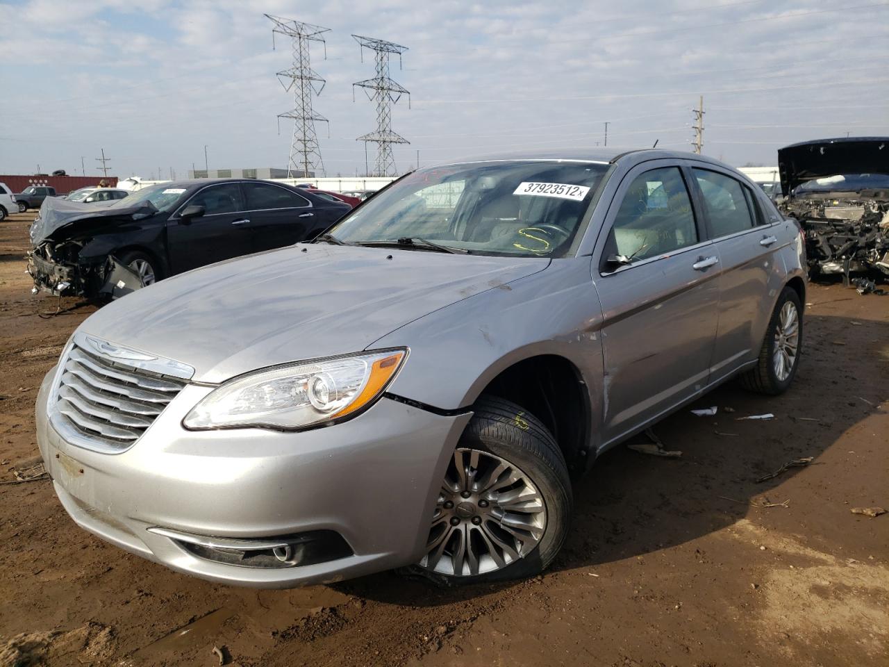 Photo 2 from auction – 2013 CHRYSLER 200 LIMITE with VIN 1C3CCBCG5DN510463