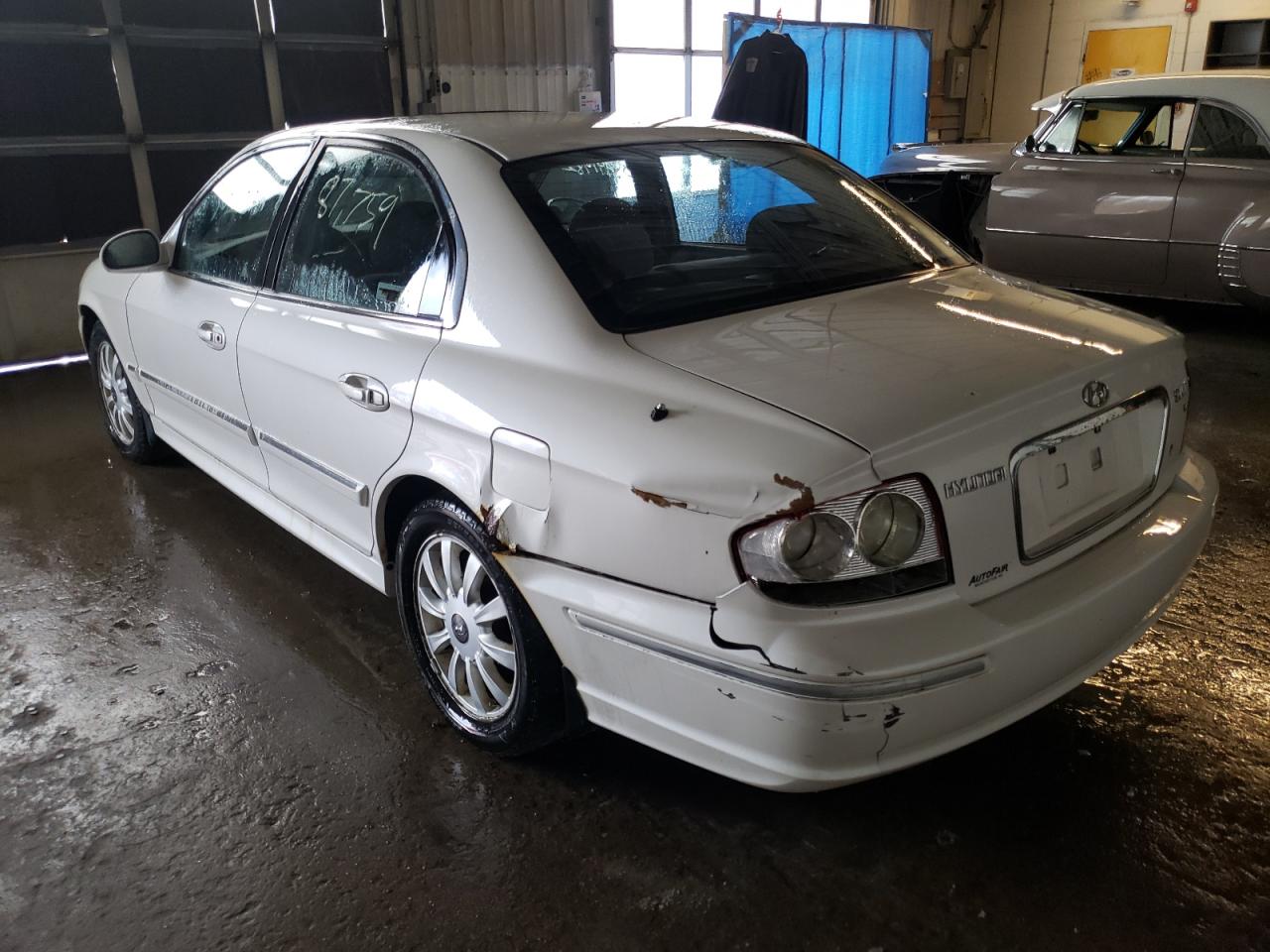 Photo 3 from auction – 2004 HYUNDAI SONATA GLS with VIN KMHWF35H94A002074