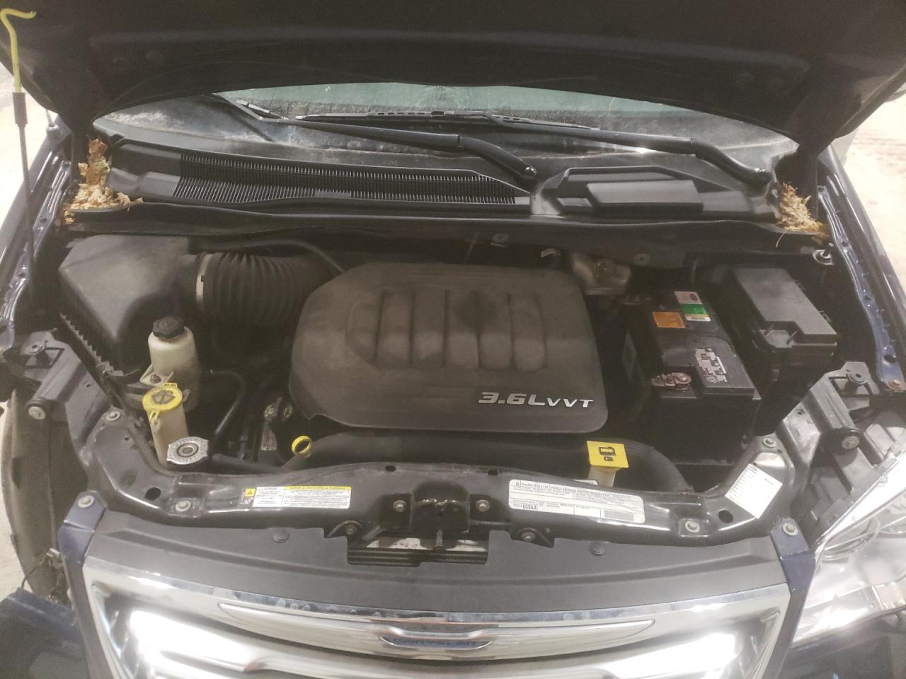 Photo 7 from auction – 2012 CHRYSLER TOWN & COU with VIN 2C4RC1CG9CR361296