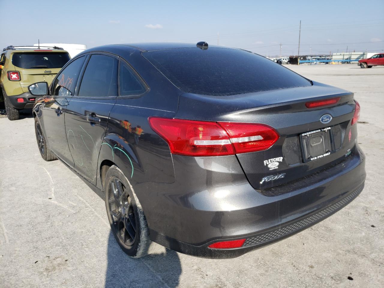 Photo 3 from auction – 2016 FORD FOCUS SE with VIN 1FADP3FE6GL369381