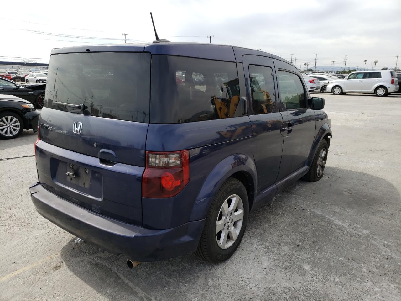 Photo 4 from auction – 2008 HONDA ELEMENT SC with VIN 5J6YH18938L000535