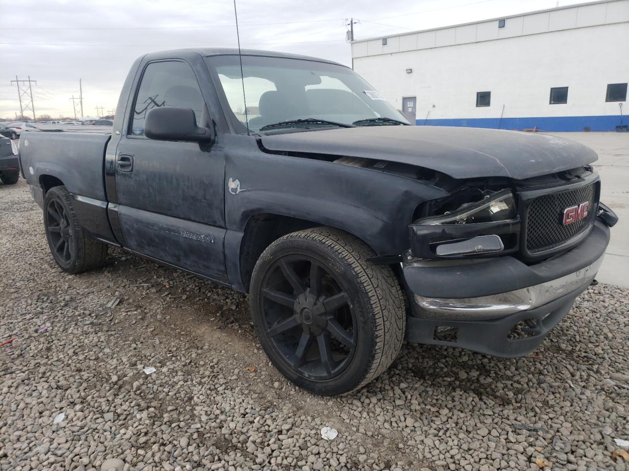 GMC NEW SIERRA 2002 with VIN 1GTEC14W12Z211630 - Photo from auction