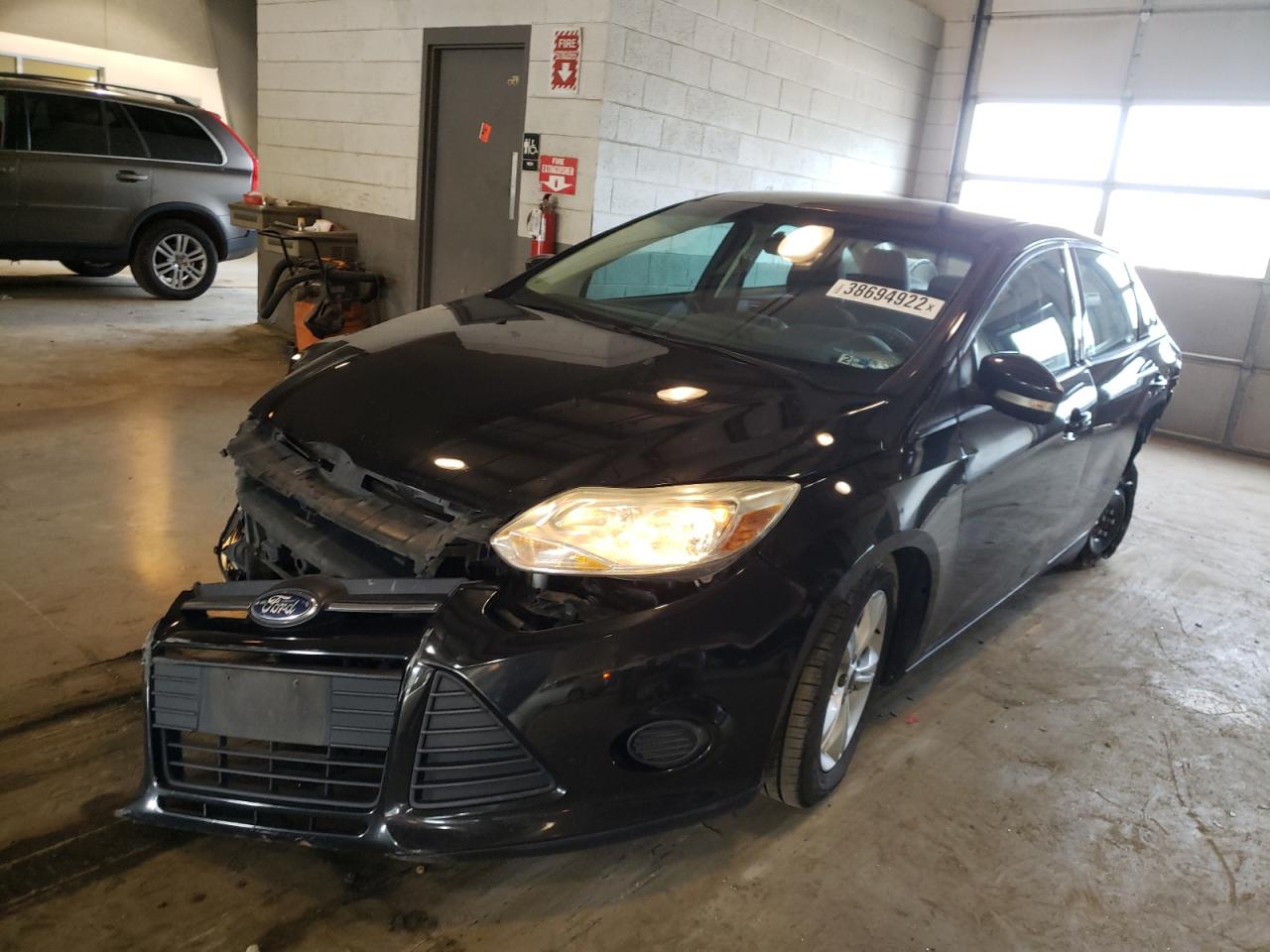 Photo 2 from auction – 2014 FORD FOCUS SE with VIN 1FADP3F24EL437289