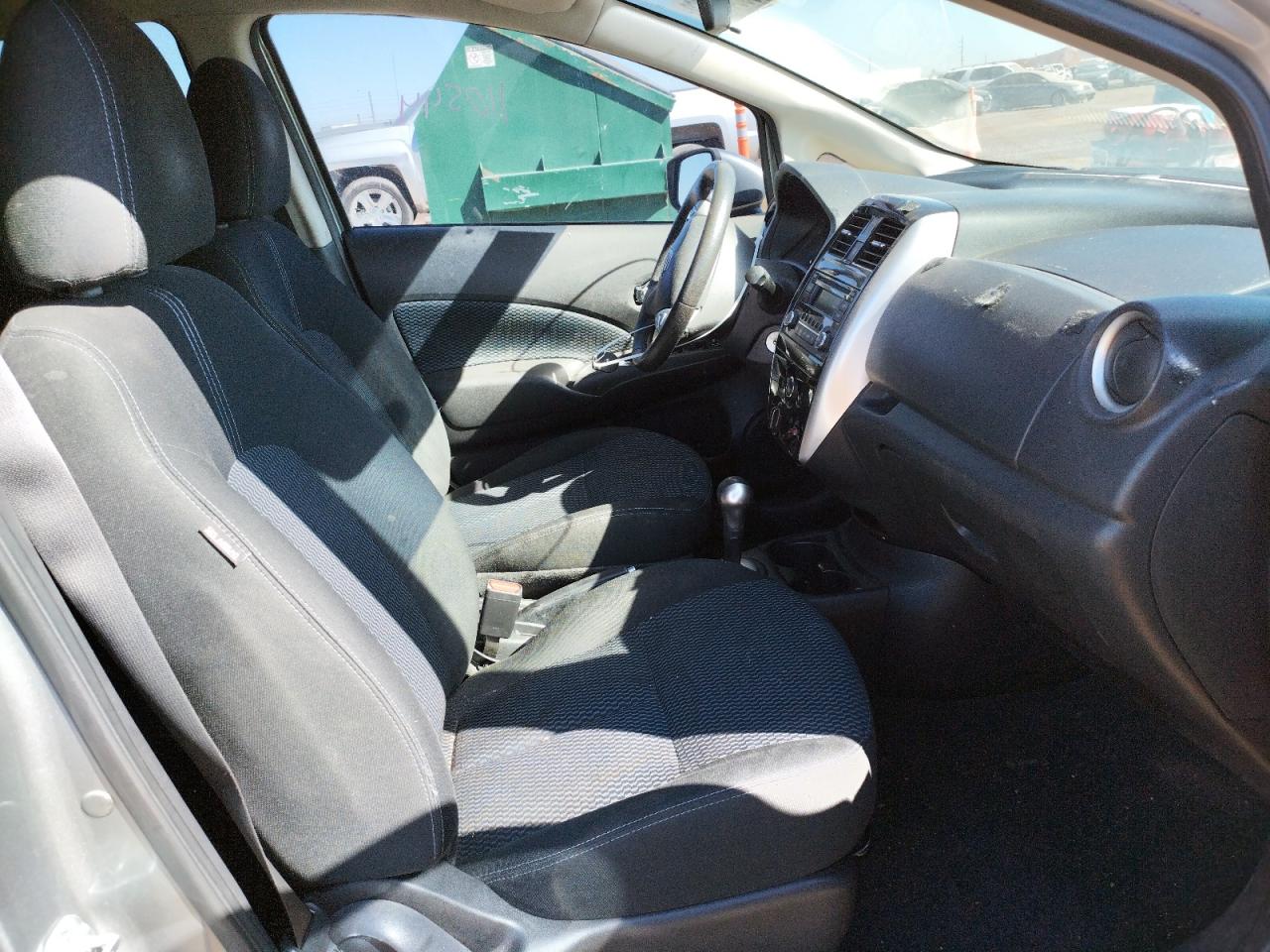 Photo 5 from auction – 2015 NISSAN VERSA NOTE with VIN 3N1CE2CP4FL391462