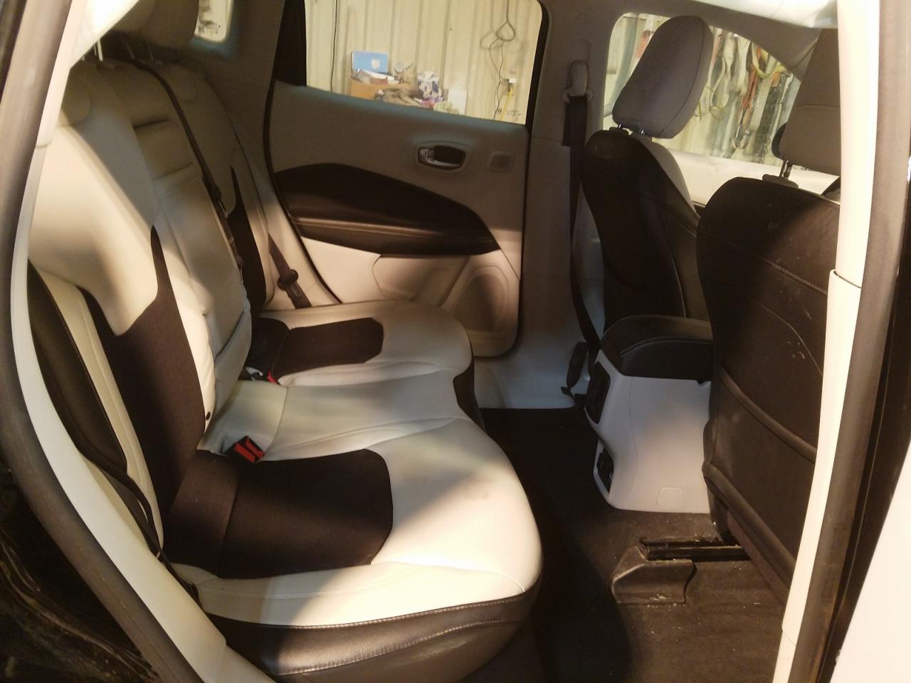 Photo 6 from auction – 2018 JEEP COMPASS LA with VIN 3C4NJCBB7JT136794