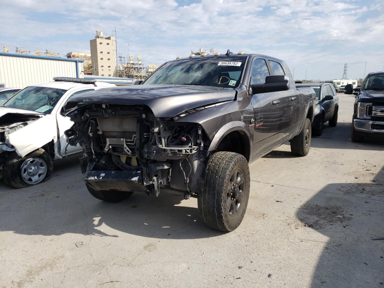 Photo 2 from auction – 2016 RAM 2500 LARAM with VIN 3C6UR5NLXGG193424