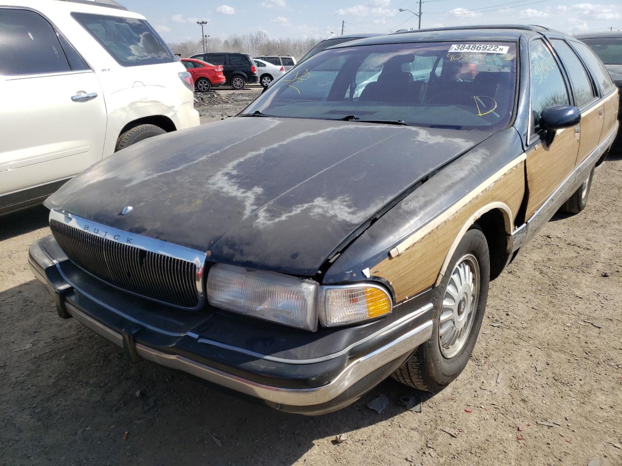 Photo 2 from auction – 1993 BUICK ROADMASTER with VIN 1G4BR837XPW408725
