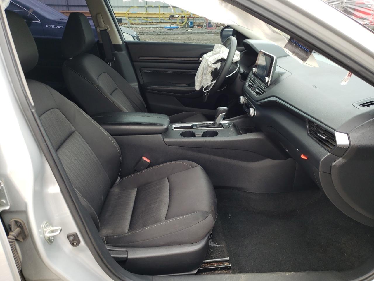 Photo 5 from auction – 2019 NISSAN ALTIMA S with VIN 1N4BL4BVXKN326867