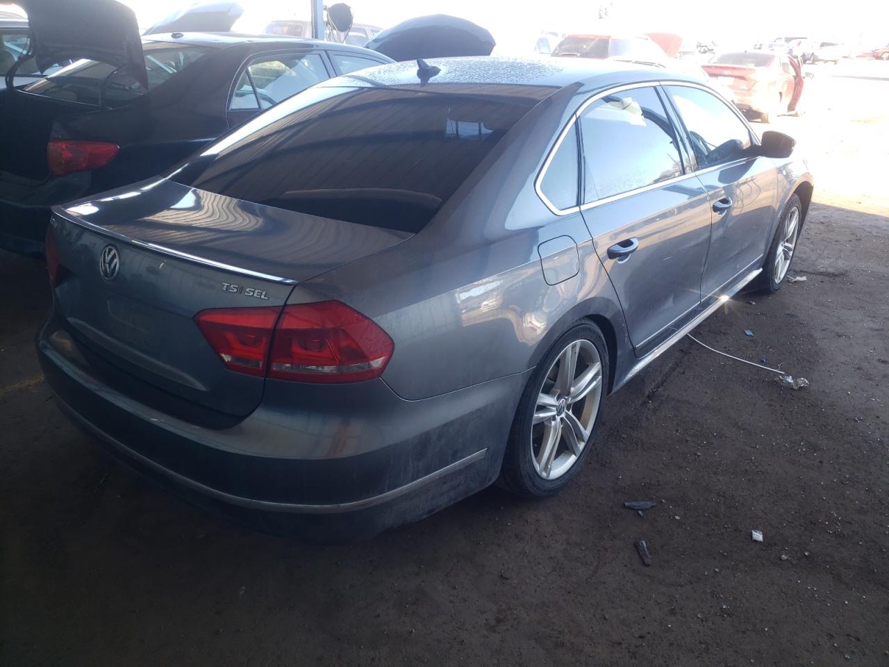 Photo 4 from auction – 2015 VOLKSWAGEN PASSAT SEL with VIN 1VWCT7A33FC058579